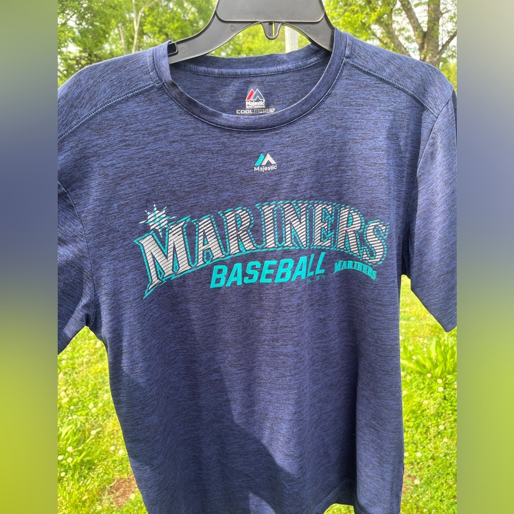 Mariners Baseball Tshirt by Majestic size medium